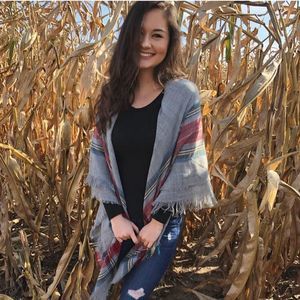 Meet your Posher, Joanna